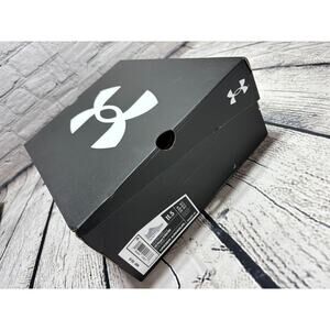 Under Armour Men's UA Harper 8 Mid RM Adult Baseball/Softball Molded Cleats 11.5